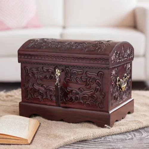 Miniatura 17 de NOVICA Caja de joyería de madera y cuero labrado Mohena con temática colonial, legado colonial