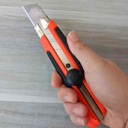 Miniatura 6 de Cuchillo utilitario extra resistente de 0.984 in, 3 unidades, cuchillo Exacto, cortador de caja, cuchillo de construcción, cuchillo retráctil de 1
