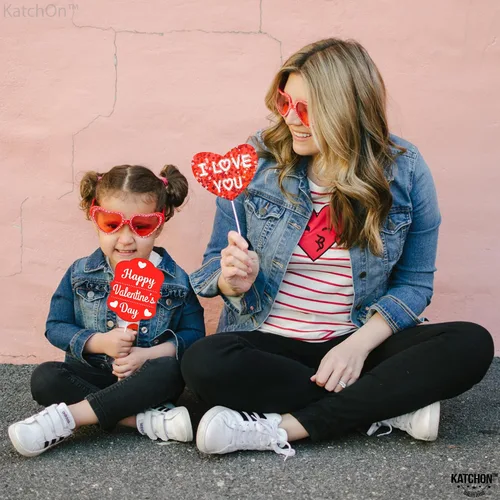 Miniatura 9 de KatchOn, Glitter Happy Valentines Day Banner - Large, Pack of 32 Red Valentine Photo Props Red Pink Heart Garland for Valentines Day Decoration