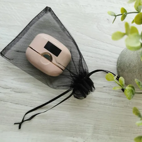 Miniatura 2 de Bolsas de Regalo de Organza Paquetes de 50 con Cordones 4x6 pulgadas Negro para Baby Shower, Cumpleaños de Niña, Recuerdos de Fiesta, Boda, 2-Negro