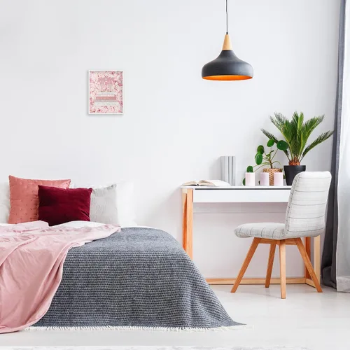 Miniatura 2 de Stupell Industries La moda rosa cura con libros glamorosos y detalles de rosas, diseño de Amanda Greenwood - Arte de pared enmarcado en blanco, 11 x