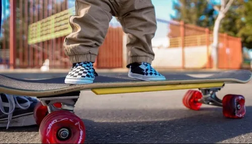Miniatura 6 de Ruedas Shark Wheel de 72 mm para longboard de crucero, fórmula DNA, juego de 4 ruedas Rojo transparente