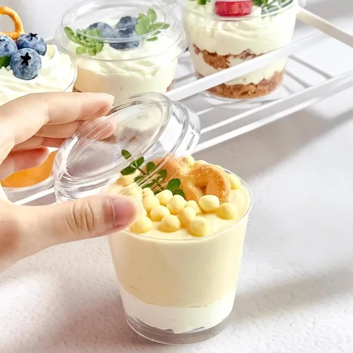 Miniatura 3 de TOFLEN Mini Tazas de Postre de 6 oz con Tapas y Cucharas 150 Piezas Sirve para 50 Pequeñas Tazas de Plástico para Pastel Tazas Redondas