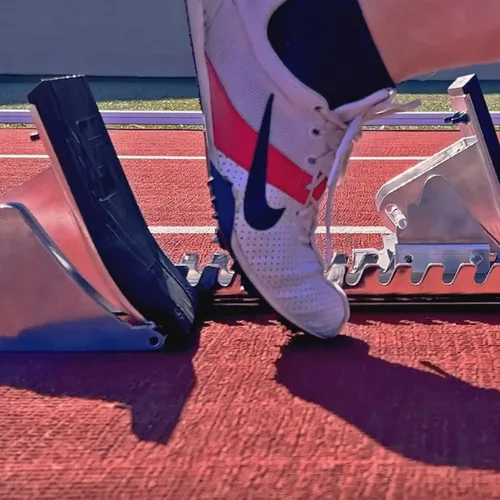 Miniatura 8 de Gill Athletics Pedales de aluminio fundido S2 Starting Block de 8 pulgadas de alto, diseñados para competiciones de alto nivel en pista y campo