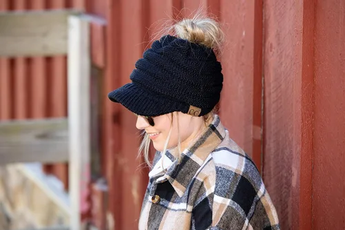 Miniatura 3 de Funky Junque - Gorro para mujer con ranura para cola de caballo