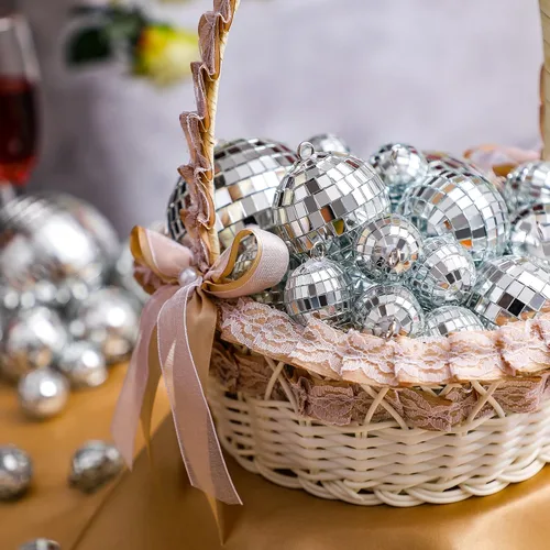 Miniatura 5 de Sumind 50 bolas de discoteca decorativas plateadas con espejo para colgar, decoración reflectante surtida, para bodas, bailes, festivales de música