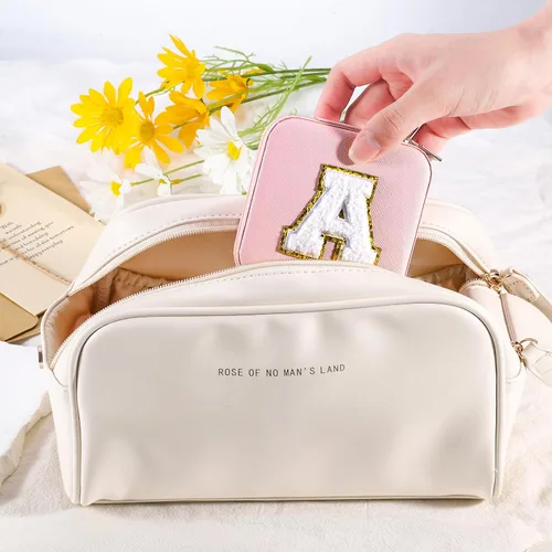 Miniatura 7 de URSKYTOUS Joyero de viaje con inicial, pequeño organizador de joyas, color rosa, portátil, personalizado, para adolescentes, niñas, mujeres, regalo