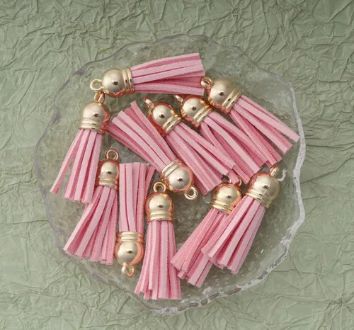Miniatura 3 de 30 llaveros de cuero con borlas de cuero con agujero dorado para tapas doradas, mini borlas de imitación para hacer joyas, llaveros, aretes
