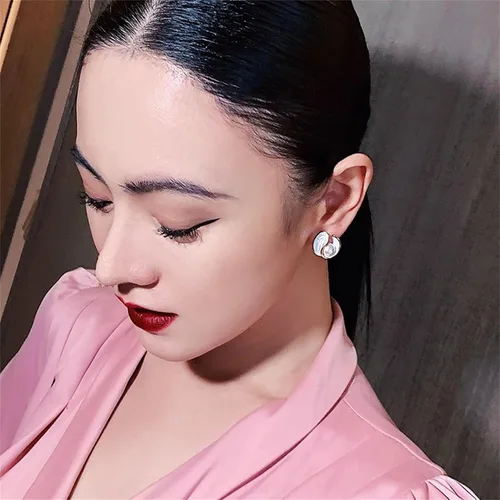 Miniatura 4 de Pearl Stud Earrings for Women Stainless Steel Unique Statement Small Pearl Enamel Button Statement Vintage Earring Jewelry