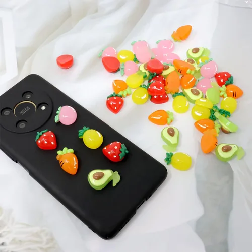 Miniatura 5 de Honbay 50 cuentas de resina de frutas con parte trasera plana, lindos cabujones de limo de piña, fresa, melocotón, zanahoria, accesorios