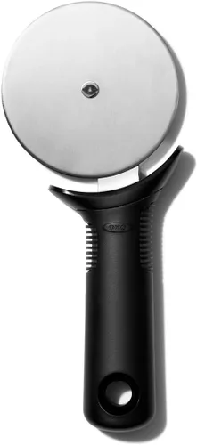 OXO Good Grips - Rueda y cortador de pizza de 3.5 pulgadas