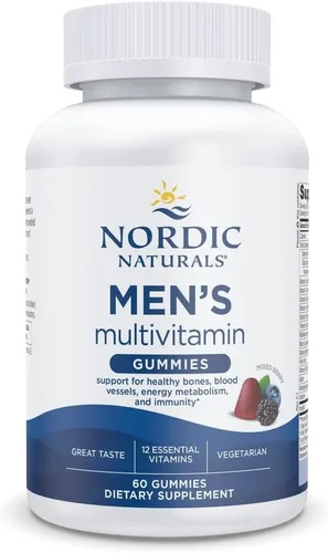 Nordic Naturals Gomitas multivitamínicas para hombre, bayas mixtas, 60 gomitas - Apoyo para huesos saludables, vasos sanguíneos, energía e inmunidad
