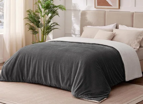 Miniatura 16 de Manta Sherpa para sofá, súper suave y gruesa, manta blanca, mantas cálidas para invierno, manta mullida para sofá cama, forro polar a rayas, crema
