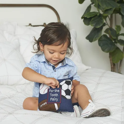 Miniatura 5 de C&F Home Mini almohada bordada con bolsillo para niños y niñas, diseño de hadas de dientes, pequeña almohada decorativa de 6 x 6 pulgadas