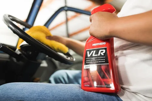 Miniatura 2 de Mothers VLR Cuidado de Vinilo-Cuero-Caucho, 1 gal. — Limpia, Acondiciona y Protege en Un Solo Paso – Fórmula con pH Equilibrado con Aceite de Pata