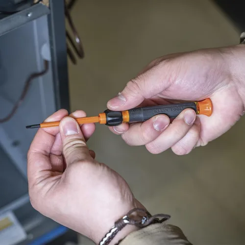 Miniatura 7 de Klein Tools 32581INS - Destornillador de precisión, destornillador aislado 2 en 1 con punta Phillips No. 0 y punta ranurada de 1/8 de pulgada