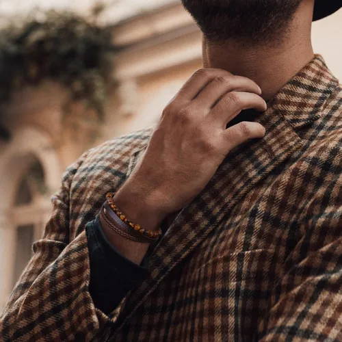 Miniatura 2 de Pulseras de cuentas de cuero en capas para hombres, pulseras de cuero trenzado con ojo de tigre y piedra de lava para hombres con cierre magnético