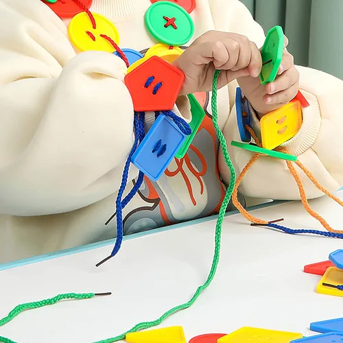 Miniatura 3 de 70 piezas Montessori - Juguete de hilo con cordones – Cuentas grandes con forma geométrica para manualidades infantiles, actividades preescolares