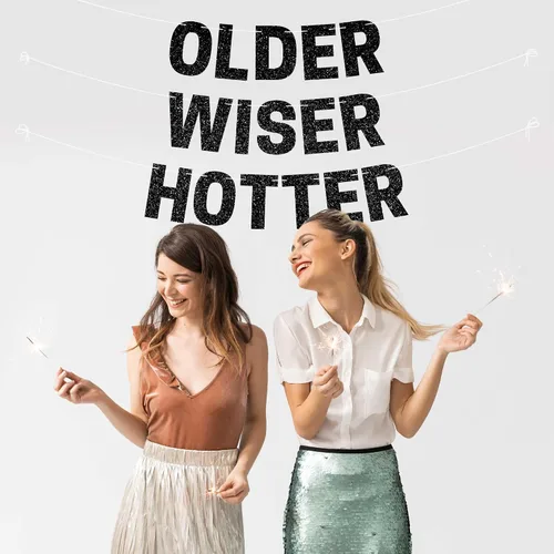 Miniatura 9 de Cartel preencordado de Older Wiser Hotter - No DIY - Cartel negro para fiesta de feliz cumpleaños con purpurina - Guirnalda preencordada en hebras