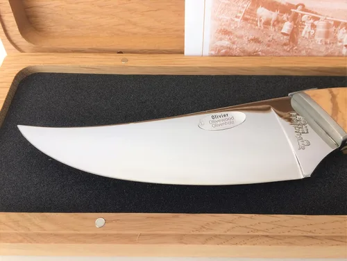 Miniatura 3 de Laguiole en Aubrac Cuchillo de queso hecho a mano 'Le Buron' KMF99OLI/LZB1 Mango de madera de olivo
