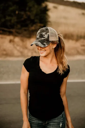Miniatura 2 de Funky Junque Gorra de béisbol para mujer, diseño de cola de caballo desgastada, moño desordenado, camionero