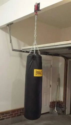 Miniatura 5 de Firstlaw Fitness Joist Mount 120 - Colgador pesado para saco de boxeo - para bolsas pesadas de hasta 120 libras - Fabricado en los Estados Unidos