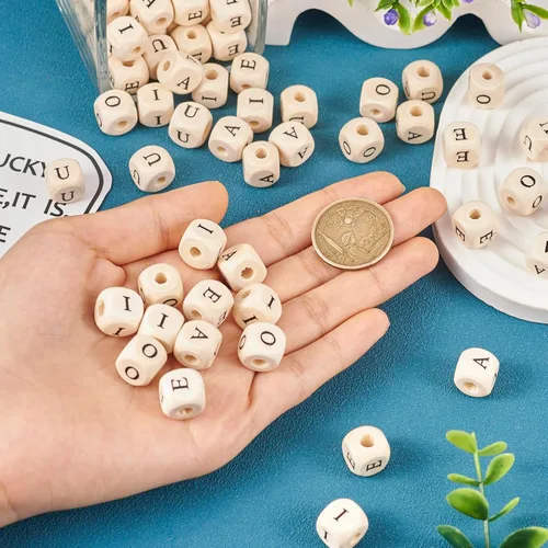 Miniatura 4 de KISSITTY 250 cuentas de madera con letras vocales de 0.472 pulgadas, cubo A E I O U inicial del alfabeto con agujero grande, cuentas espaciadoras