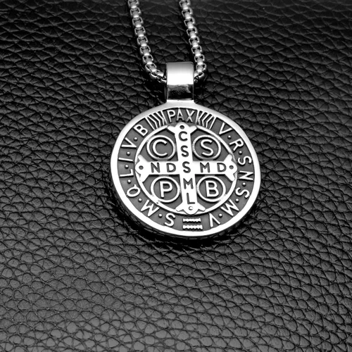 Miniatura 8 de Collar con colgante de exorcismo de San Benito para hombre, acero inoxidable, cruz católica romana, protección de demonios, cazador de fantasmas