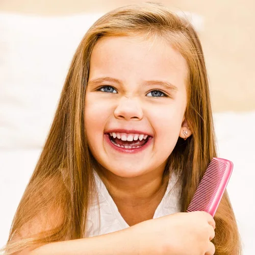 Miniatura 5 de Leinuosen Juego de 12 peines de bolsillo de plástico de dientes finos para peinar el cabello para mujeres y hombres, Peines para el cabello (Rosa)