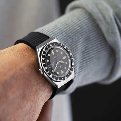 Miniatura 2 de Timex 1.496in inspirado en Q Diver, Inspirado en Q Diver de 1.496in