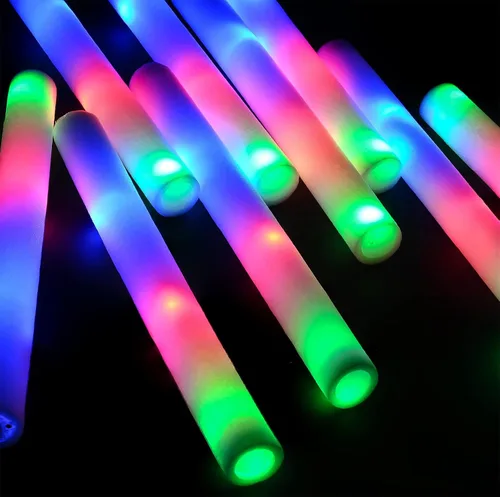 Varillas brillantes a granel, 200 varillas de espuma LED que brillan en la oscuridad, suministros de fiesta con 3 modos de parpadeo colorido para