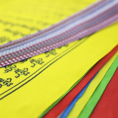 Miniatura 3 de Flaglink Bandera tibetana de oración – 12 x 14 pulgadas, 25 banderas de 27 pies de longitud – Lung Ta Wind Horse Bandera para exteriores