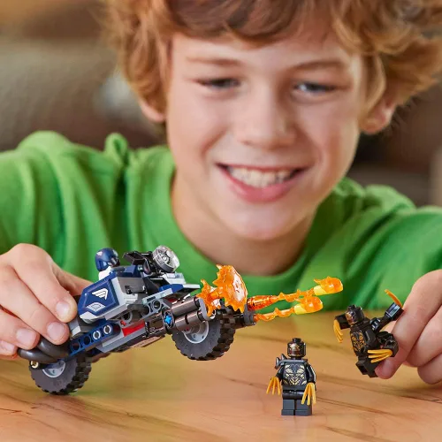 Miniatura 3 de LEGO Marvel Avengers Capitán América: Outriders Attack 76123 Kit de construcción (167 piezas)