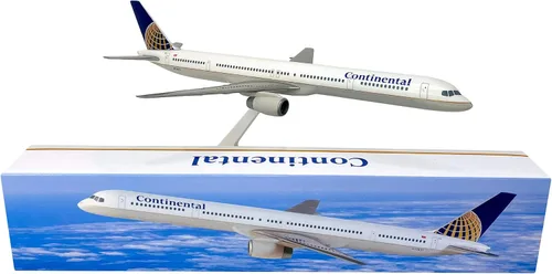 Miniatura 3 de Continental (91-10) Boeing 757-300 Escala 1:200 - Modelo de avión de plástico Snap-Fit - Réplica coleccionable de Continental Airlines Airlines