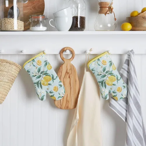 Miniatura 2 de Martha Stewart Lemon Whimsy - Manoplas para horno (2 unidades), color amarillo, 7 x 13 pulgadas