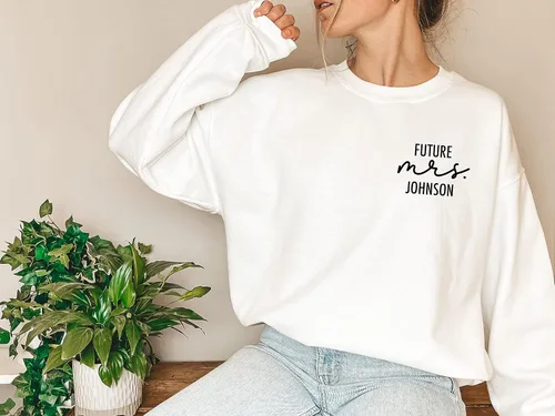 Miniatura 2 de Future Mrs Sweatshirt - Fiance - Newly Engaged - Engagement Gift - New Mrs - Custom Mrs Sweatshirt - New Mrs - Honeymoon Pajamas - Wedding Gift