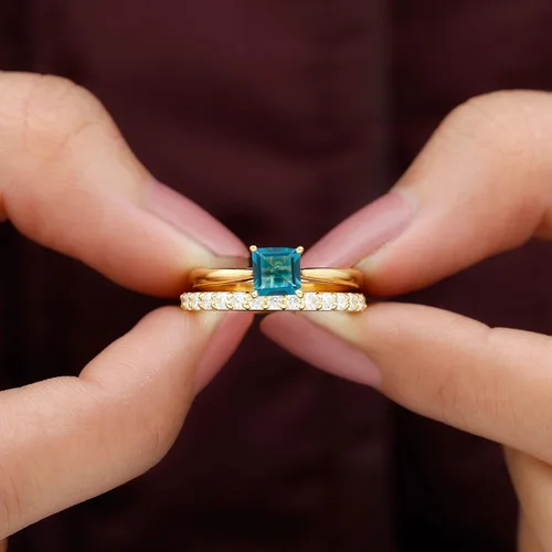 Miniatura 5 de Juego de anillos de boda de topacio azul Londres con diamante, juego de anillos solitarios de topacio azul de corte princesa para mujer (calidad AAA)