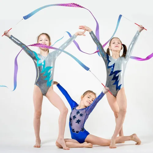 Miniatura 5 de AITIME Paquete de 20 varitas de cinta para niños, cintas rítmicas de baile de gimnasia de 78.7 pulgadas con serpentinas de estrellas, recuerdos