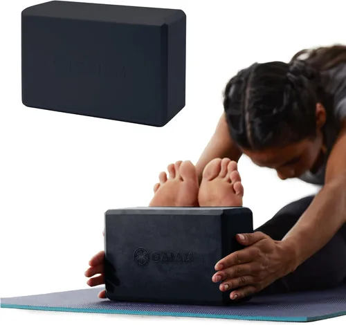 Gaiam Yoga Block - Supportive Latex-Free Eva Foam - Soft Non-Slip Surface with Beveled Edges for Yoga, Pilates, Meditation Negro