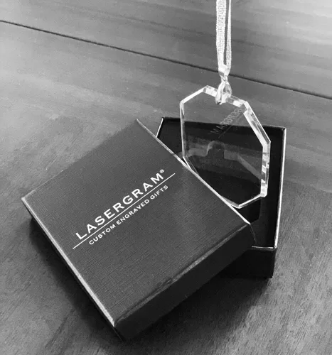 Miniatura 2 de LaserGram Adorno de Navidad, la tía más grande del mundo, grabado personalizado incluido (forma de rectángulo)