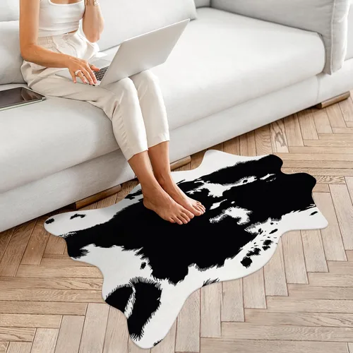 Miniatura 12 de Bonita alfombra con estampado de vaca, pequeña de piel sintética de vaca en blanco y negro, alfombra con estampado animal para mesa, dormitorio