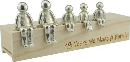 Miniatura 5 de Pirantin Idea del 18 aniversario – 18 años hicimos un adorno de metal familiar – Elige tu combinación familiar (1 niño)