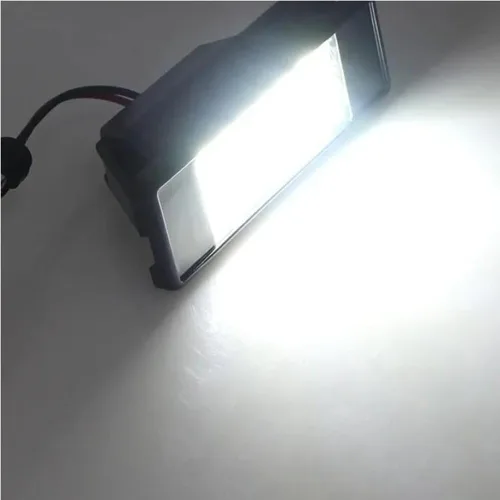 Miniatura 3 de BAKUGO 2 luces LED de matrícula para Nissan X-Trail T30 T31 Qashqai J10 J11 Primera P12 Pathfinder R51 Juke F15 para Benz W639 W906