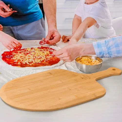 Miniatura 6 de Zulay (mediana de 12 pulgadas) auténtica madera de bambú para pizza, paleta de pizza de bambú natural con bordes fáciles de deslizar y mango