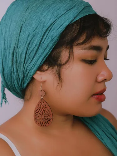 Miniatura 7 de MINACHI Bohemian Hollow Cut-Out Wood Leather Dangle Drop Earrings, Boho Chic Hippie Statement Jewelry Gift for Women