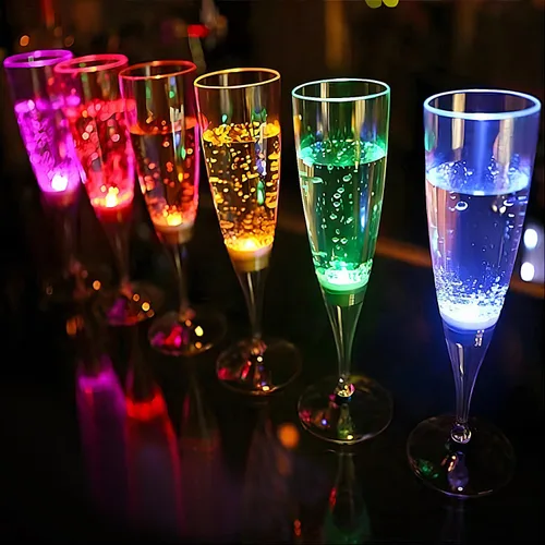 Miniatura 9 de Vasos LED 4 PACK Luz Intermitente Activados por Agua Automáticamente que Cambian de Color Vino Whisky Cerveza Cola Jugo Recipientes para Bebidas