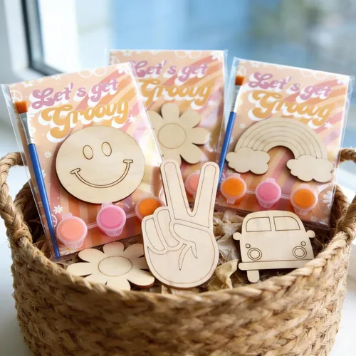 Miniatura 6 de BOIKOKY Paquete de 12 recuerdos de fiesta preempaquetados, recortes retro de madera con imanes y kits de pintura para niños, decoraciones