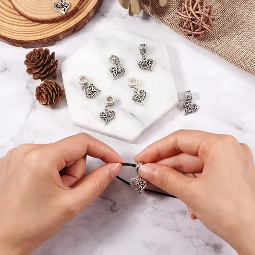 Miniatura 5 de MegaPet 10 piezas estilo tibetano de aleación de plata envejecida, cuentas colgantes europeas, corazón hueco para mascotas collar collar accesorios