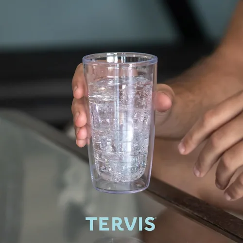 Miniatura 6 de Taza aislante Tervis Peanuts Multi-Snoopy de doble pared hecha en Estados Unidos mantiene las bebidas frías y calientes, 16 onzas, transparente
