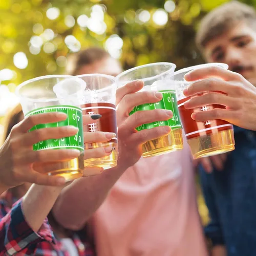Miniatura 3 de Gatherfun 100 vasos de plástico de fútbol de 16 onzas, fiestas de fútbol y eventos para portón trasero, desechables y prácticos, suministros ideales